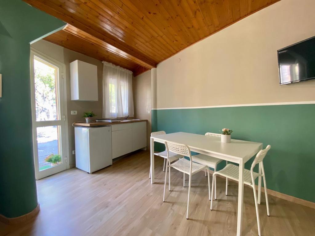 Frontemare Residence Fiumefreddo di Sicilia Exterior foto